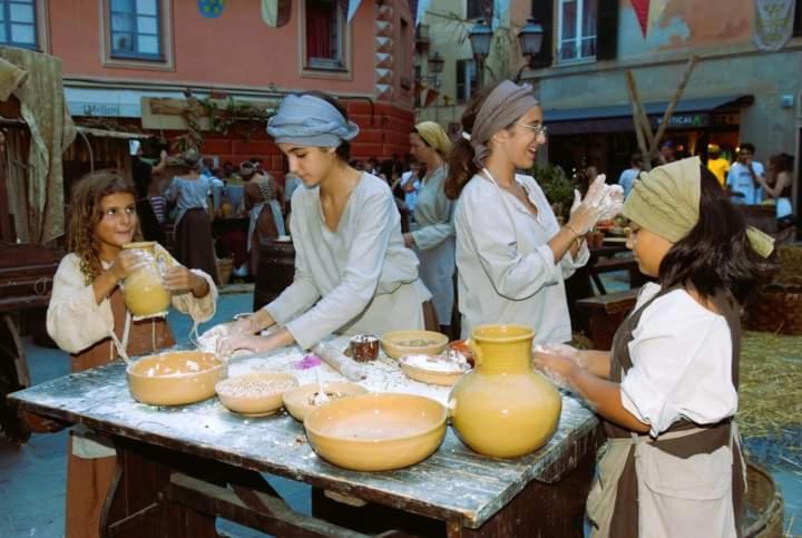 Ca Degli Ulivi Hotel Finale Ligure Eksteriør billede