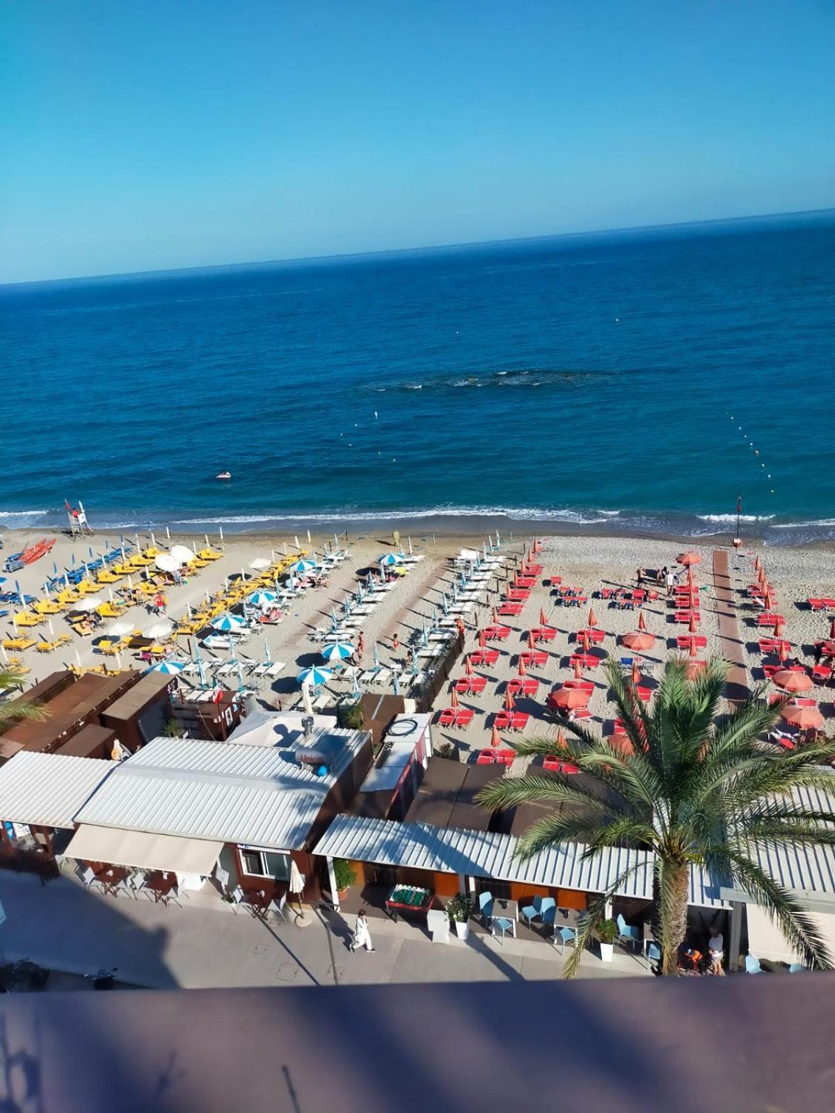 Ca Degli Ulivi Hotel Finale Ligure Eksteriør billede